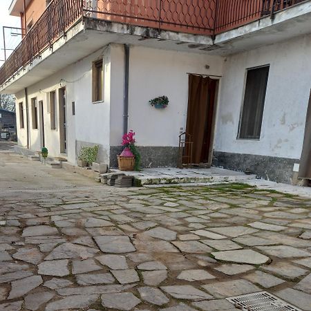 Il Cortile Dei 3 Camera Matrimoniale 加拉瑞特 外观 照片